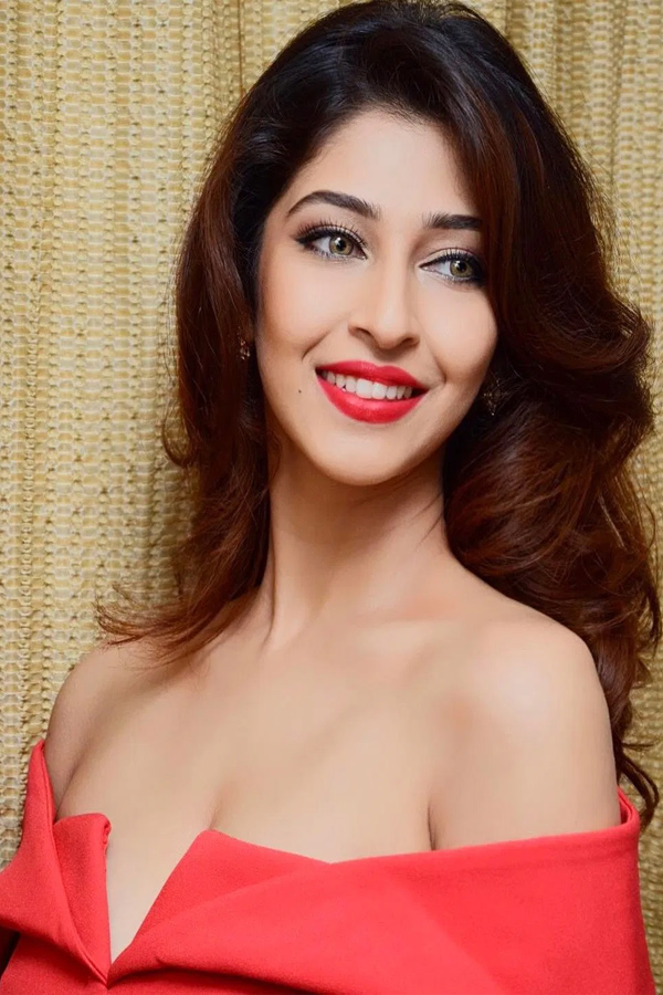 actress sonarika bhadoria exclusive photo Gallery - Sakshi4