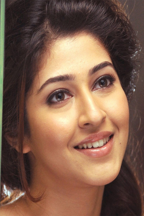 actress sonarika bhadoria exclusive photo Gallery - Sakshi10