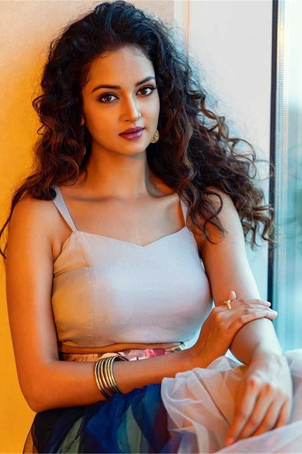 Actress Shanvi Srivastava Exclusive Photo Gallery - Sakshi44