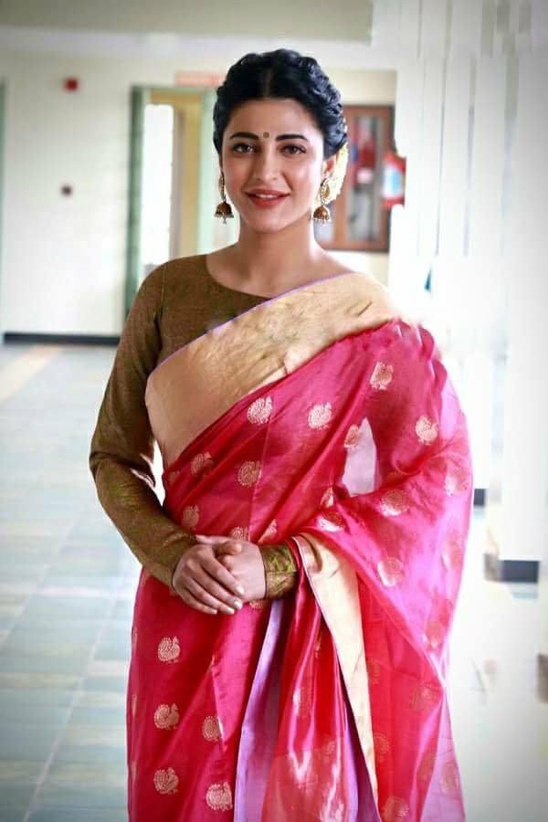 actress shruthi haasan exclusive photo Gallery - Sakshi12