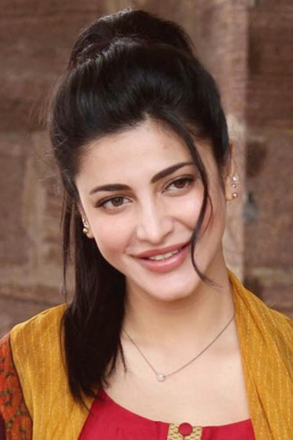 actress shruthi haasan exclusive photo Gallery - Sakshi26