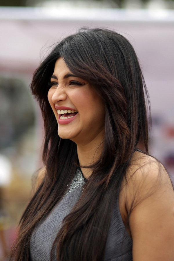 actress shruthi haasan exclusive photo Gallery - Sakshi7