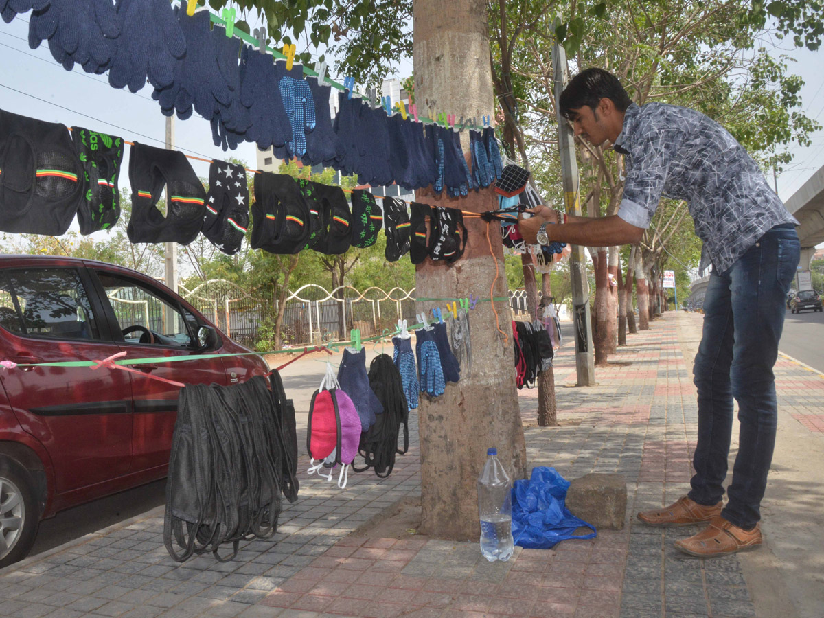 Lockdown in Hyderabad City Photo Gallery - Sakshi14