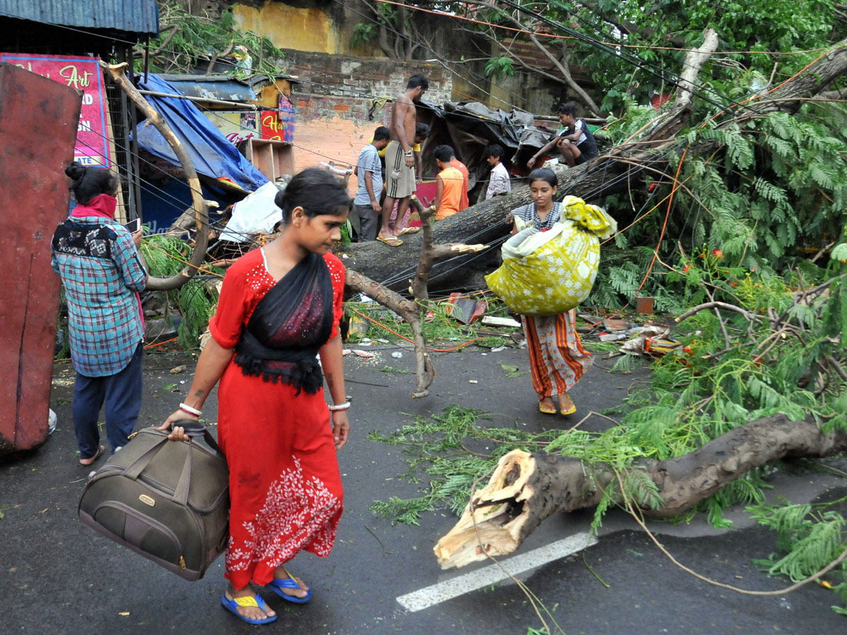 West Bengal Cyclone Amphan Photo Gallery - Sakshi18