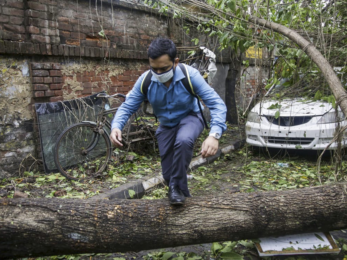 West Bengal Cyclone Amphan Photo Gallery - Sakshi19