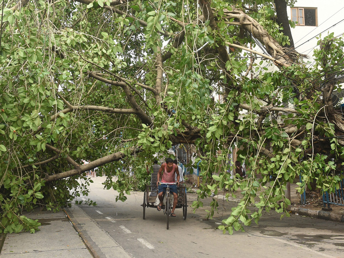 West Bengal Cyclone Amphan Photo Gallery - Sakshi24