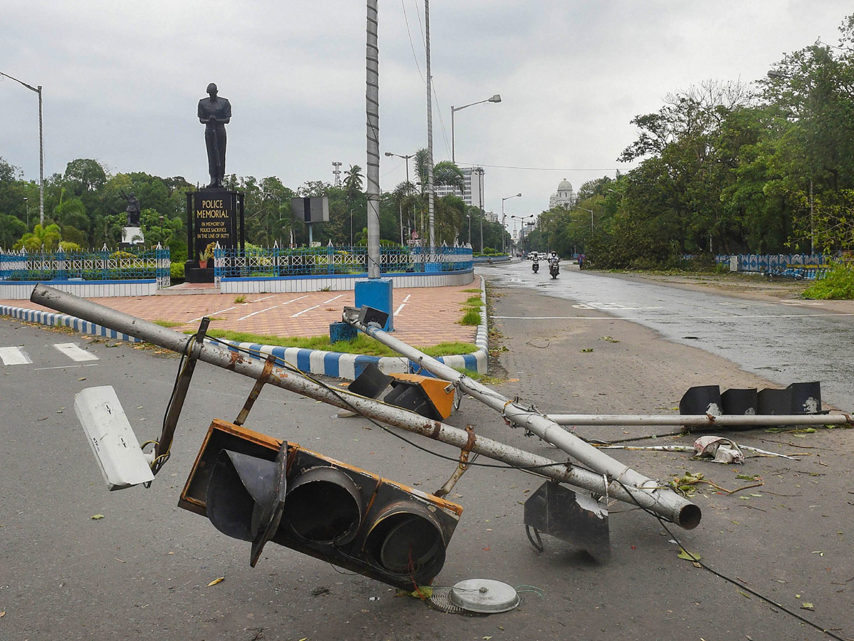 West Bengal Cyclone Amphan Photo Gallery - Sakshi32