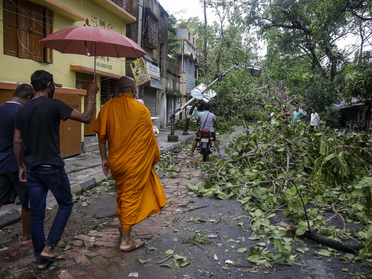 West Bengal Cyclone Amphan Photo Gallery - Sakshi4