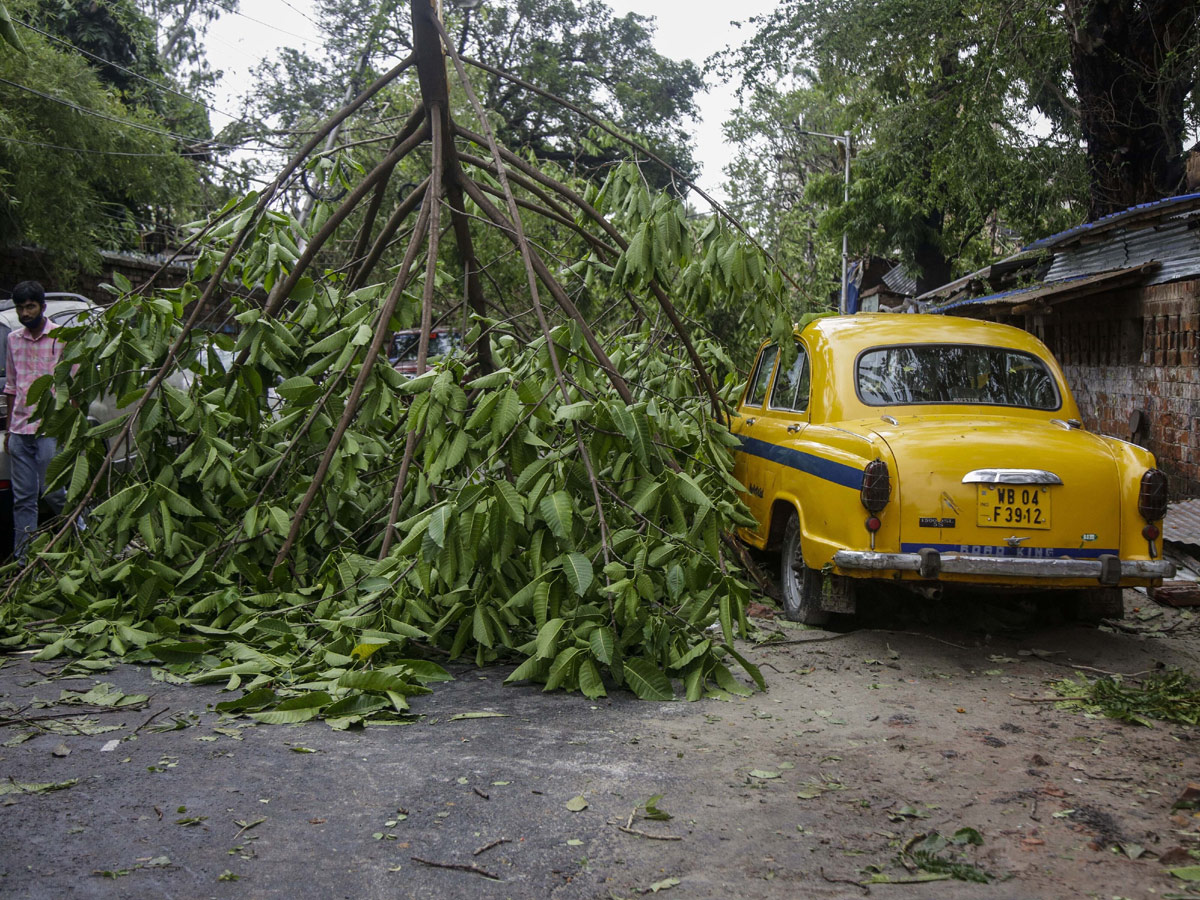 West Bengal Cyclone Amphan Photo Gallery - Sakshi60