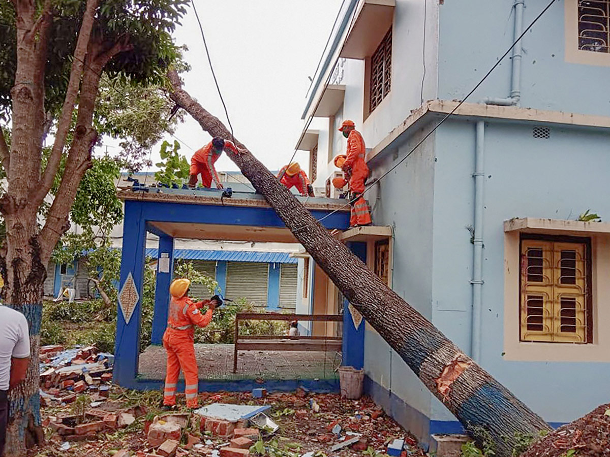 West Bengal Cyclone Amphan Photo Gallery - Sakshi8