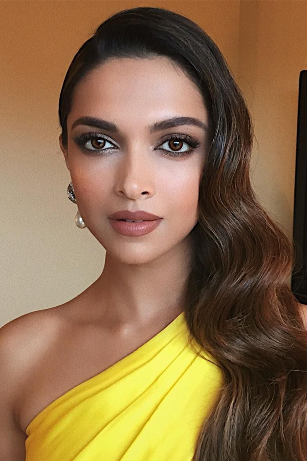 actress deepika padukone exclusive photo Gallery - Sakshi7