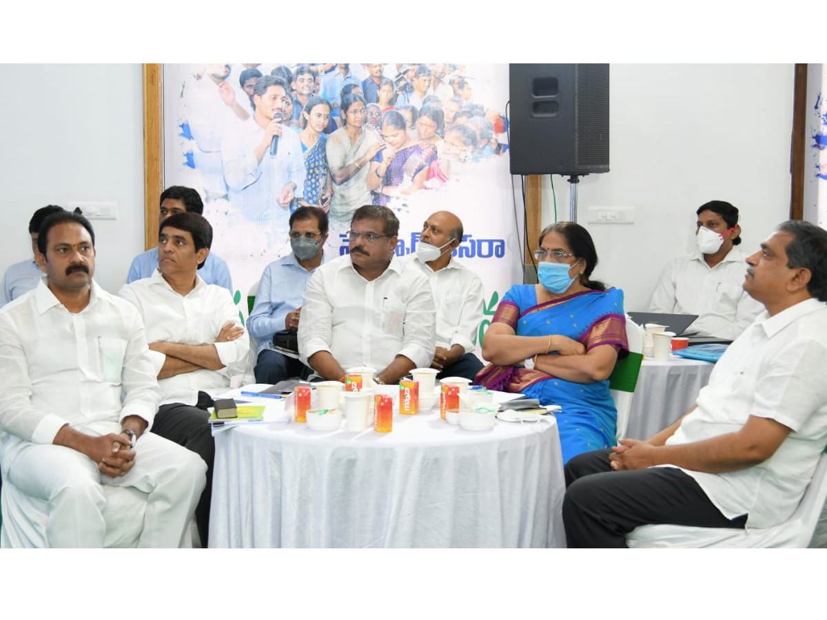 Mana Palana Mee Suchana CM YS Jagan Review Meeting On Medical Health Sector Photo Gallery - Sakshi11