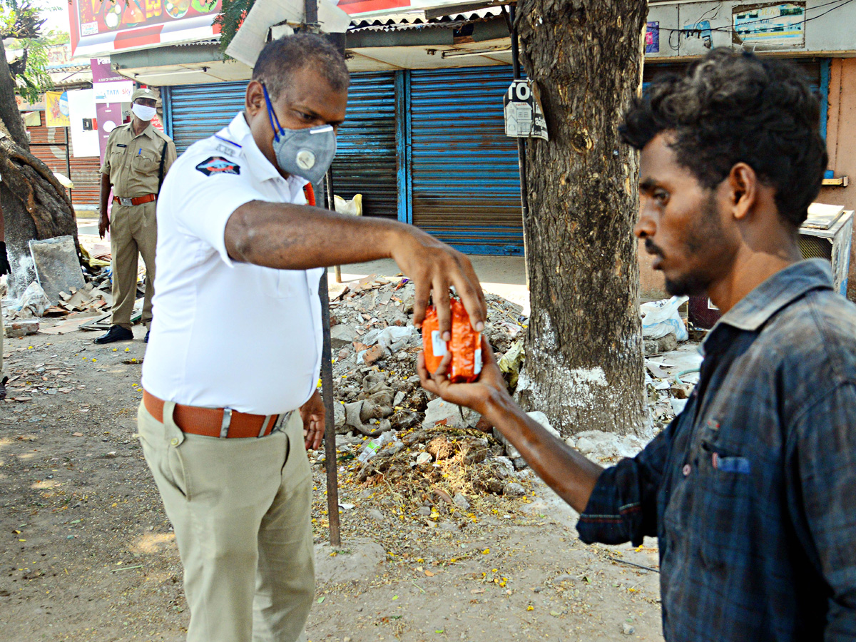 Lockdown in Andhra pradesh Photo Gallery - Sakshi10