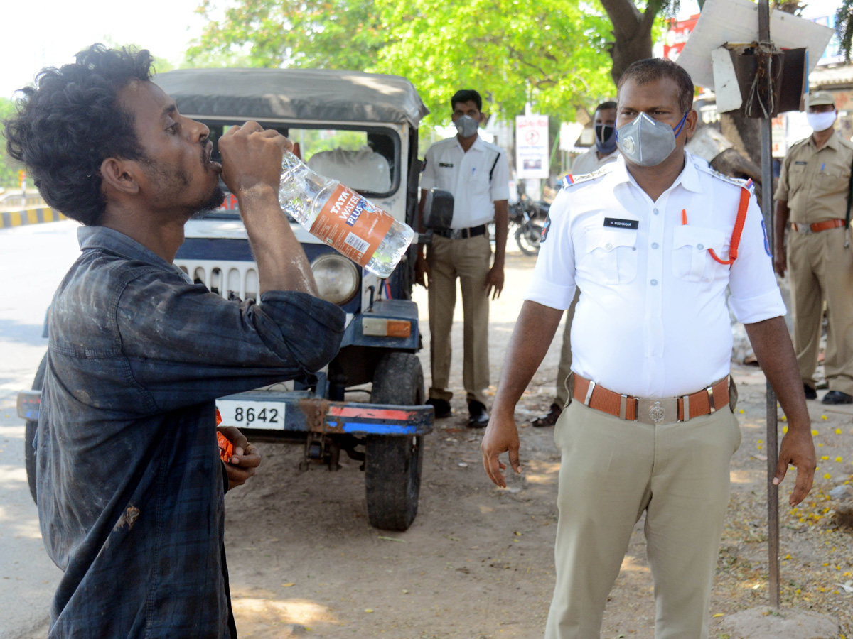 Lockdown in Andhra pradesh Photo Gallery - Sakshi11