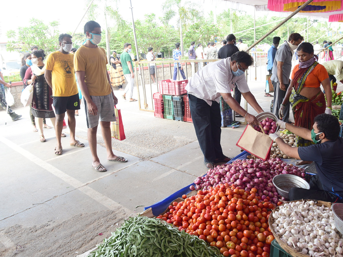 Lockdown in Andhra pradesh Photo Gallery - Sakshi19