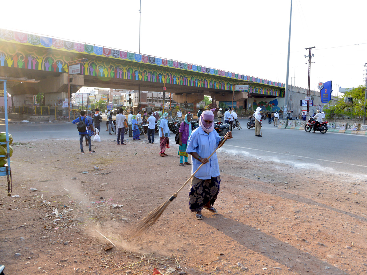 Lockdown in Andhra pradesh Photo Gallery - Sakshi7