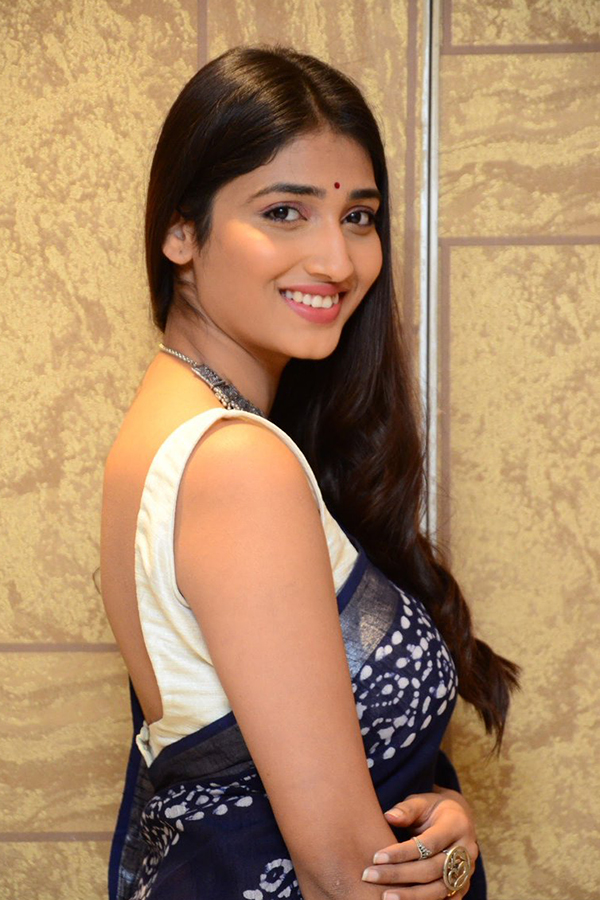 ​Heroine Priya Vadlamani Exclusive Photo Gallery - Sakshi13