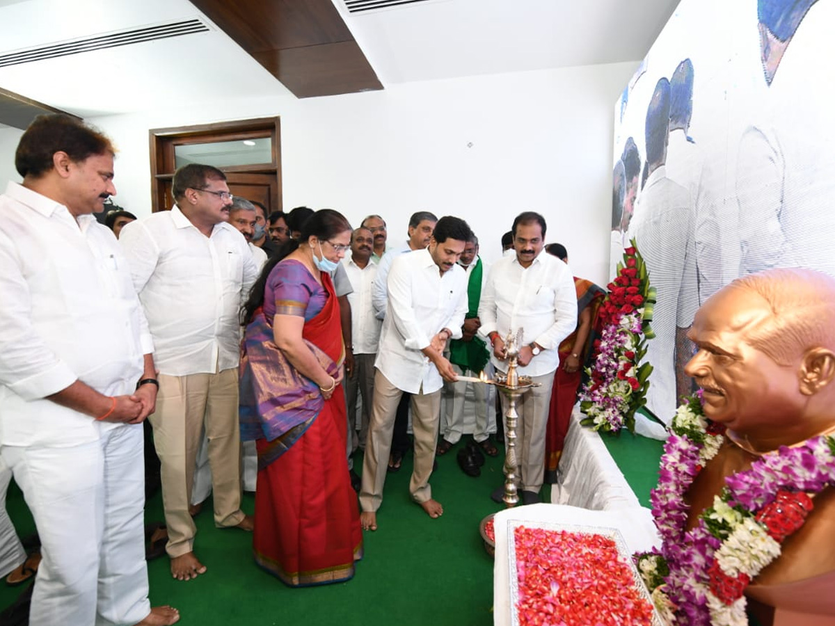 AP CM YS Jagan Inaugurates YSR Rythu Bharosa Centres Photo Gallery - Sakshi6