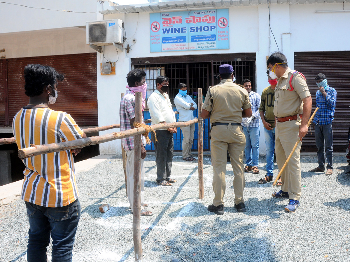 Lockdown in Andhra pradesh Photo Gallery - Sakshi15