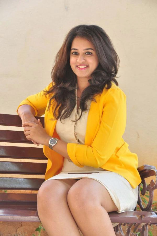 actress nandhitha raj exclusive photo Gallery - Sakshi13