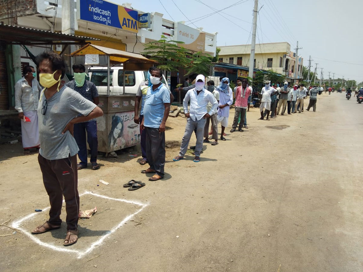 Liquor shops Reopen in Telangana Photo Gallery - Sakshi60