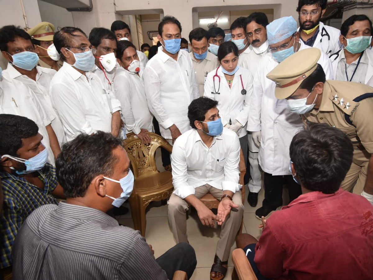 CM Jagan Reaches To Visakhapatnam KGH Hospital - Sakshi14