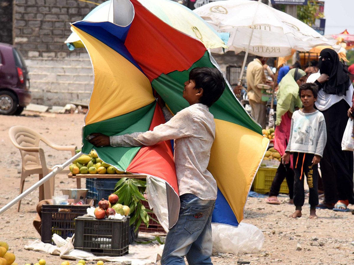 Lockdown in Hyderabad City Photo Gallery - Sakshi84