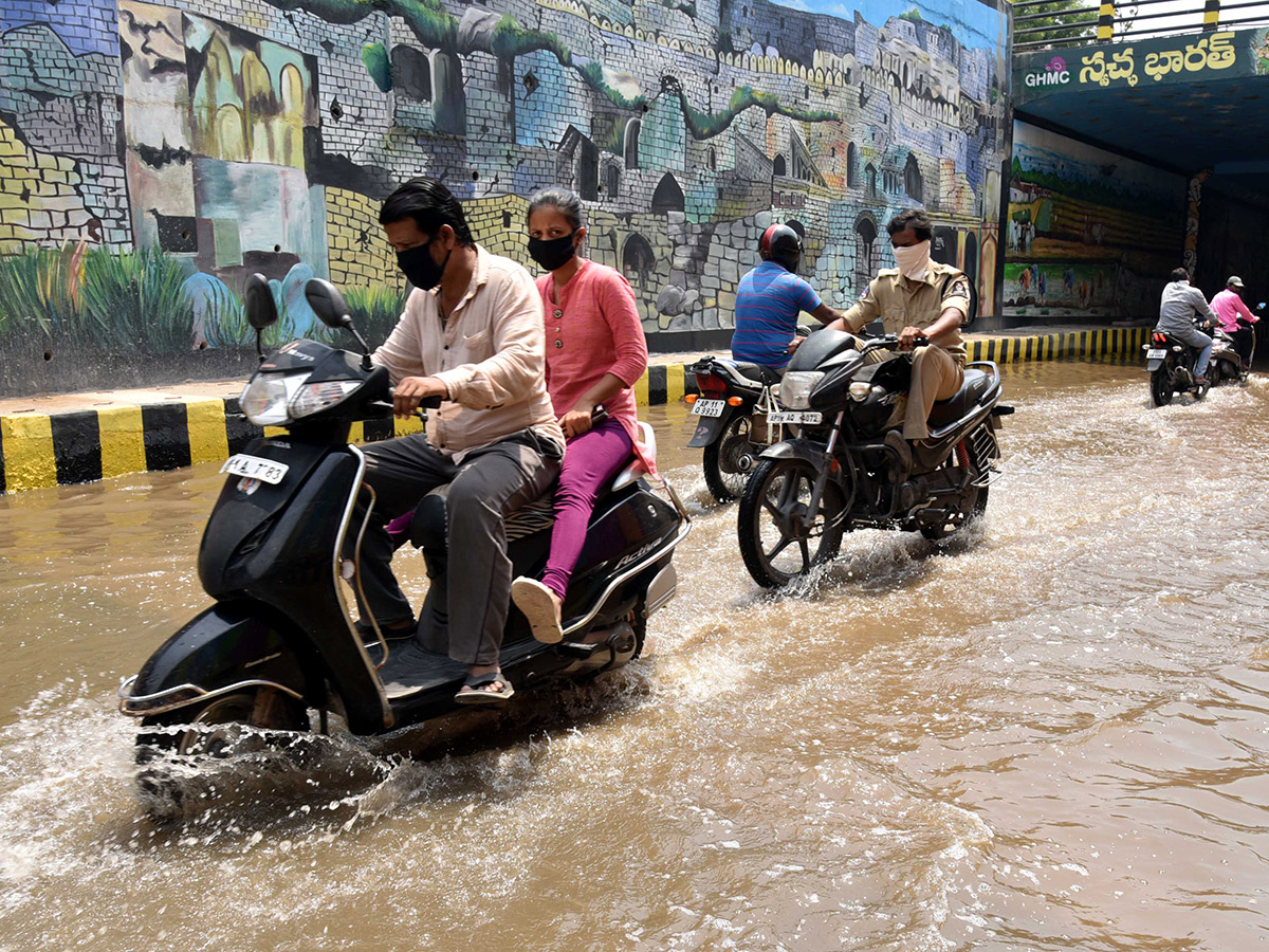 Lockdown in Hyderabad City Photo Gallery - Sakshi86