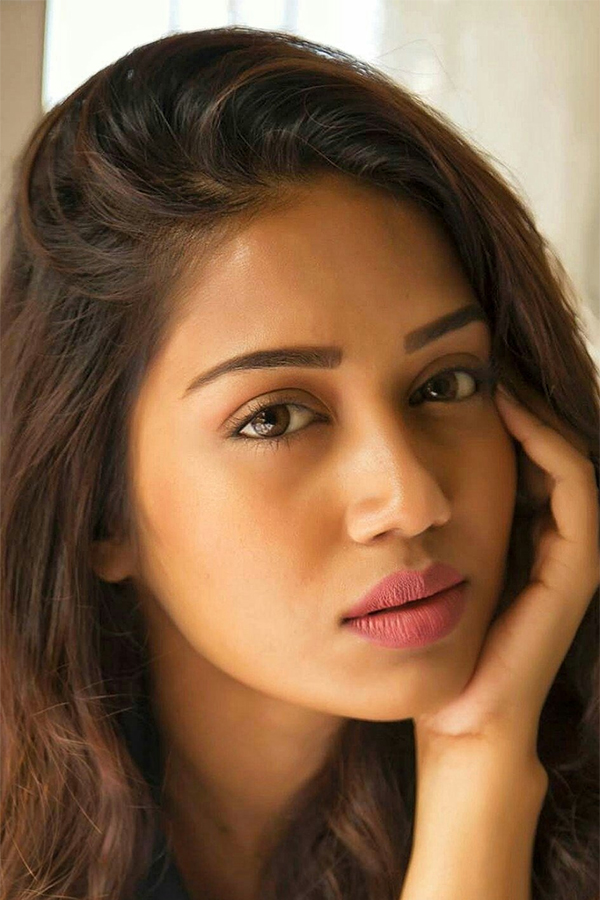 Actress Nivetha Pethuraj Exclusive Photo Gallery - Sakshi32