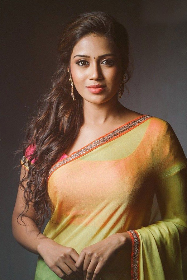 Actress Nivetha Pethuraj Exclusive Photo Gallery - Sakshi4