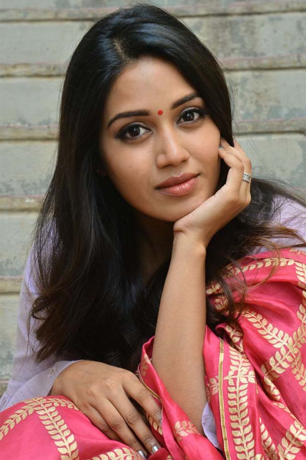 Actress Nivetha Pethuraj Exclusive Photo Gallery - Sakshi41