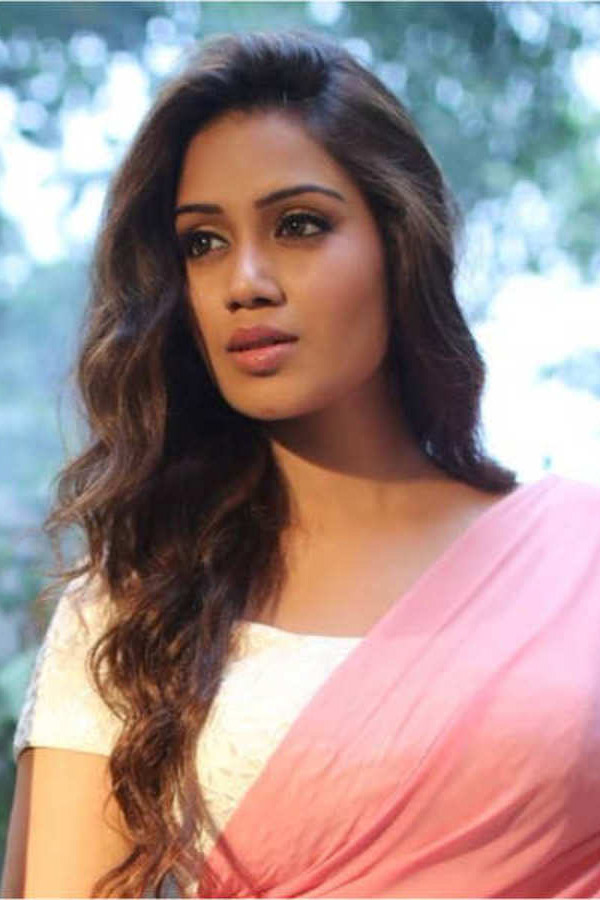 Actress Nivetha Pethuraj Exclusive Photo Gallery - Sakshi7