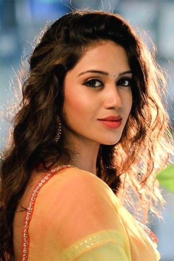 Actress Nivetha Pethuraj Exclusive Photo Gallery - Sakshi9