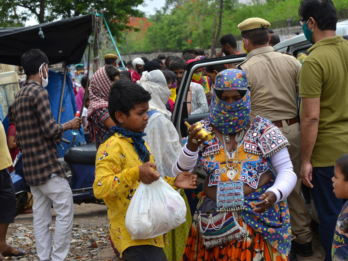 Lockdown in Hyderabad City Photo Gallery - Sakshi11