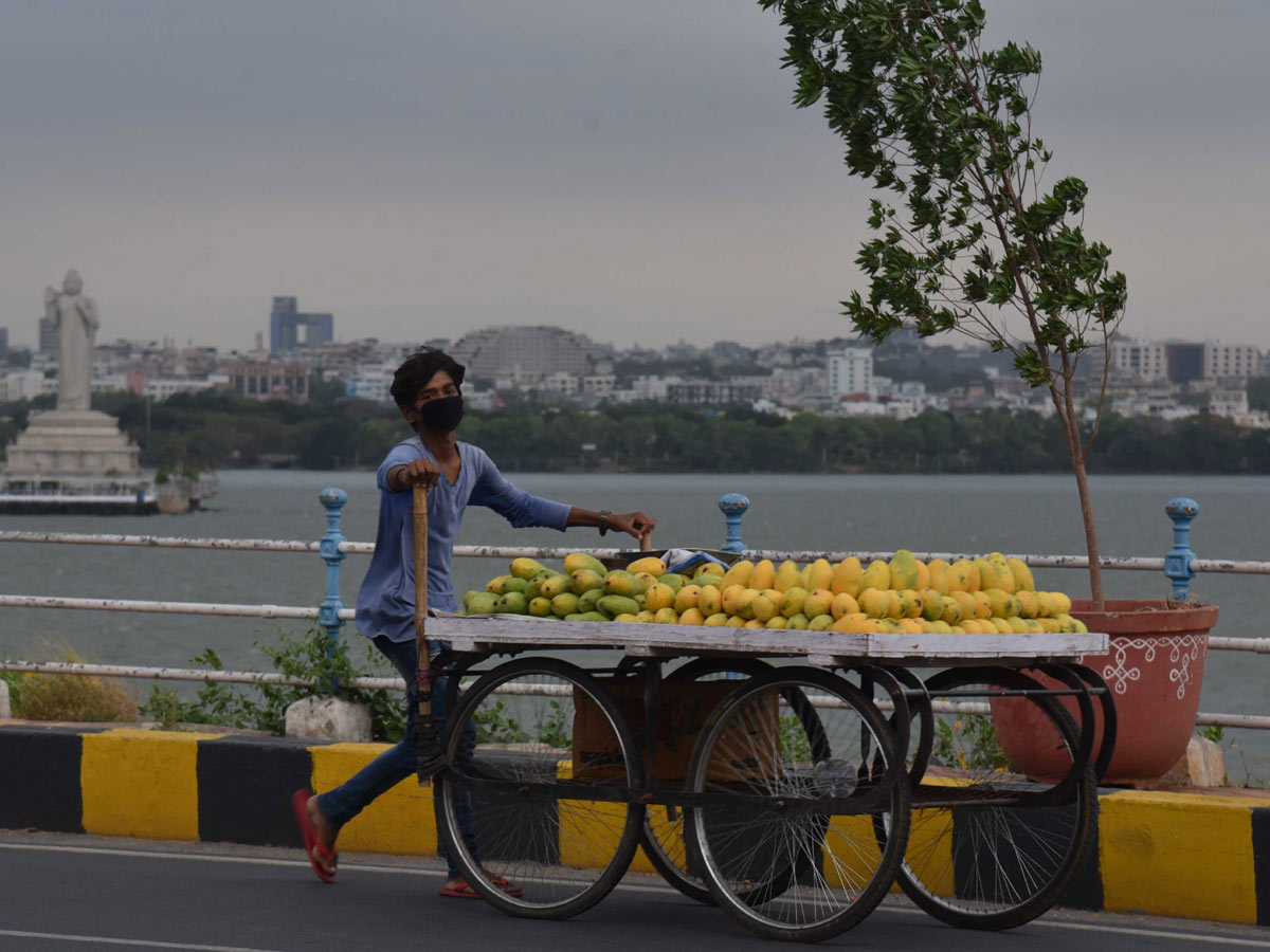 Lockdown in Hyderabad City Photo Gallery - Sakshi27