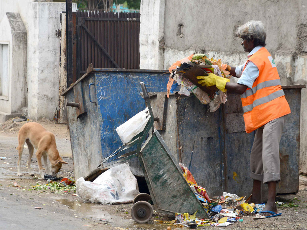 Lockdown in Hyderabad City Photo Gallery - Sakshi37