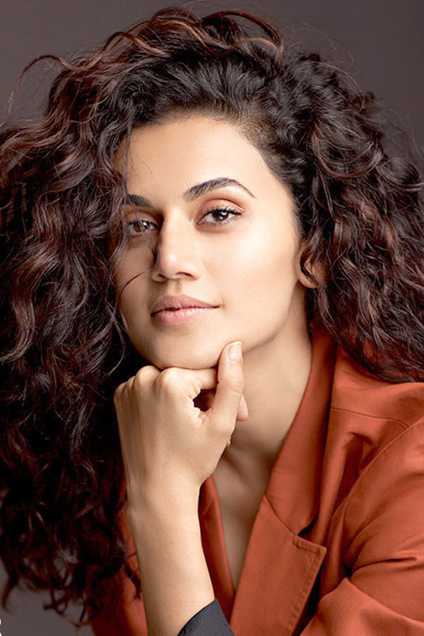 actress taapsee pannu exclusive photo Gallery - Sakshi32