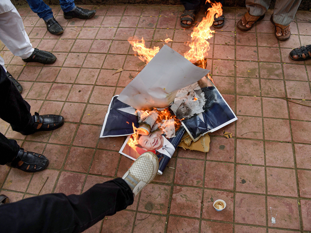 BJP workers Protest against Chinese president Photo Gallery - Sakshi4