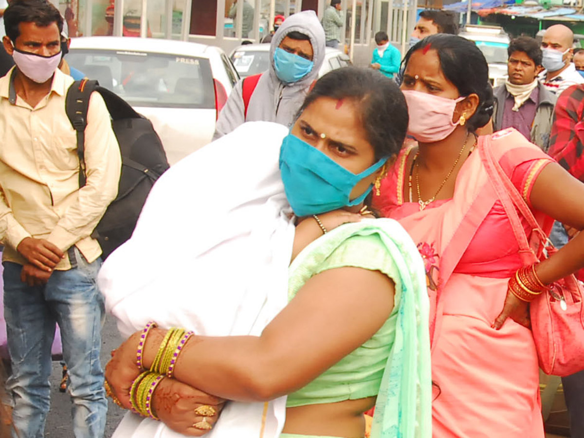 heavy rush in secunderabad railway Station photo gallery - Sakshi6