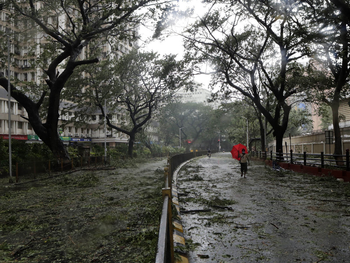 Cyclone Nisarga To Hit Alibaug Near Mumbai Photo Gallery - Sakshi13