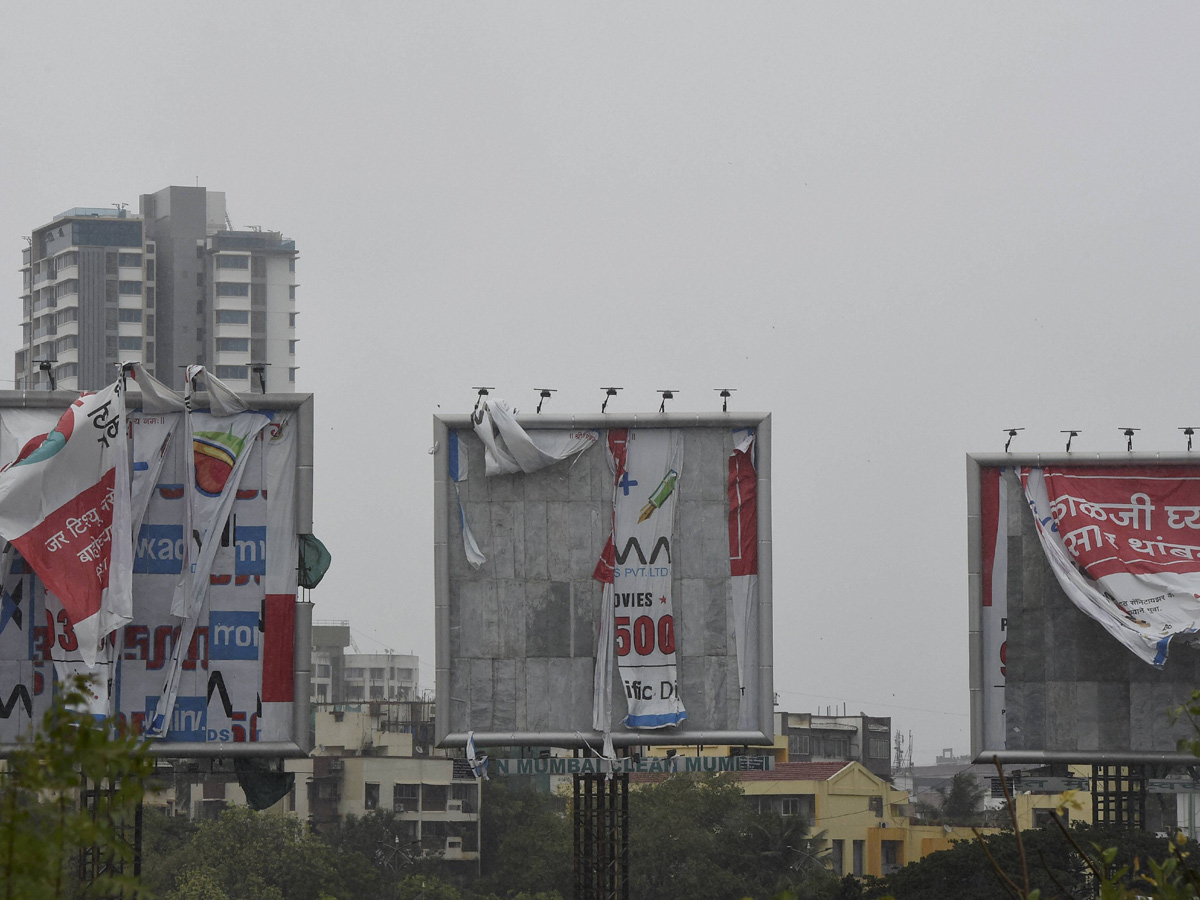 Cyclone Nisarga To Hit Alibaug Near Mumbai Photo Gallery - Sakshi14