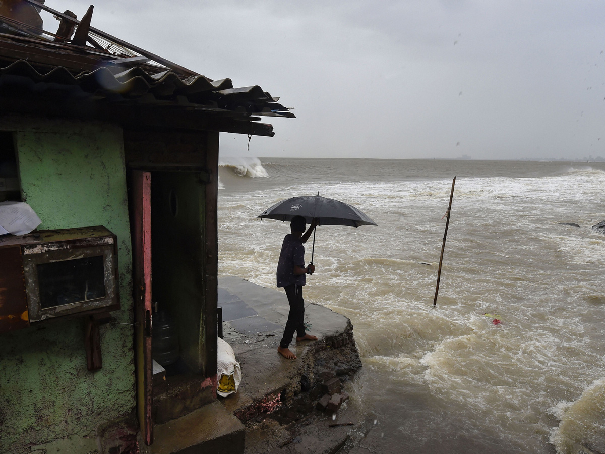 Cyclone Nisarga To Hit Alibaug Near Mumbai Photo Gallery - Sakshi18