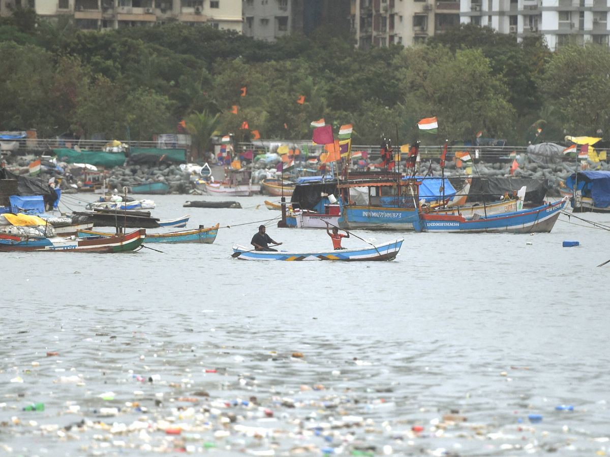 Cyclone Nisarga To Hit Alibaug Near Mumbai Photo Gallery - Sakshi19