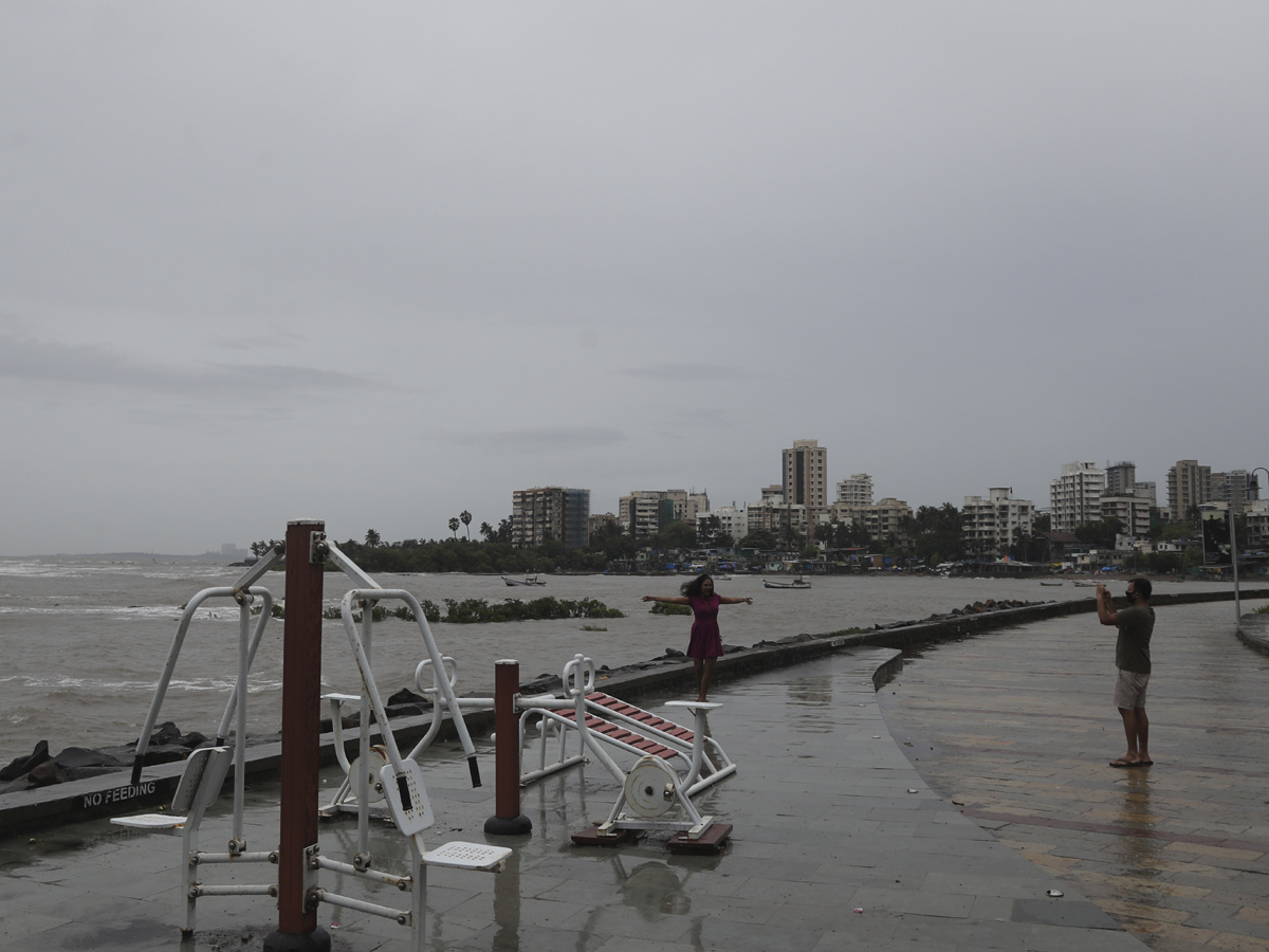 Cyclone Nisarga To Hit Alibaug Near Mumbai Photo Gallery - Sakshi22