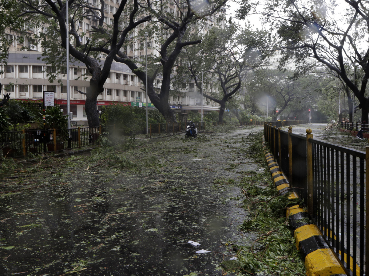 Cyclone Nisarga To Hit Alibaug Near Mumbai Photo Gallery - Sakshi8