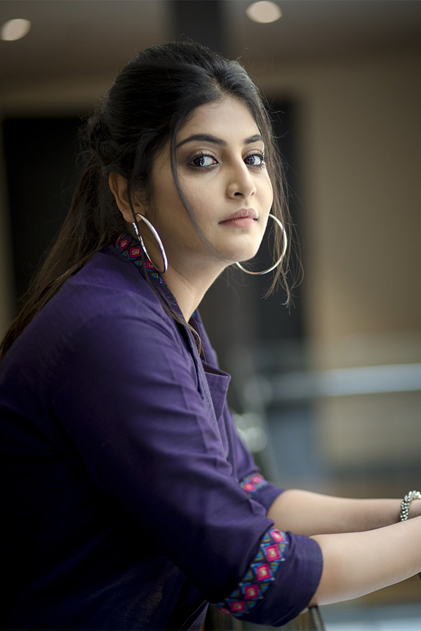 actress Manjima Mohan exclusive photo Gallery - Sakshi21