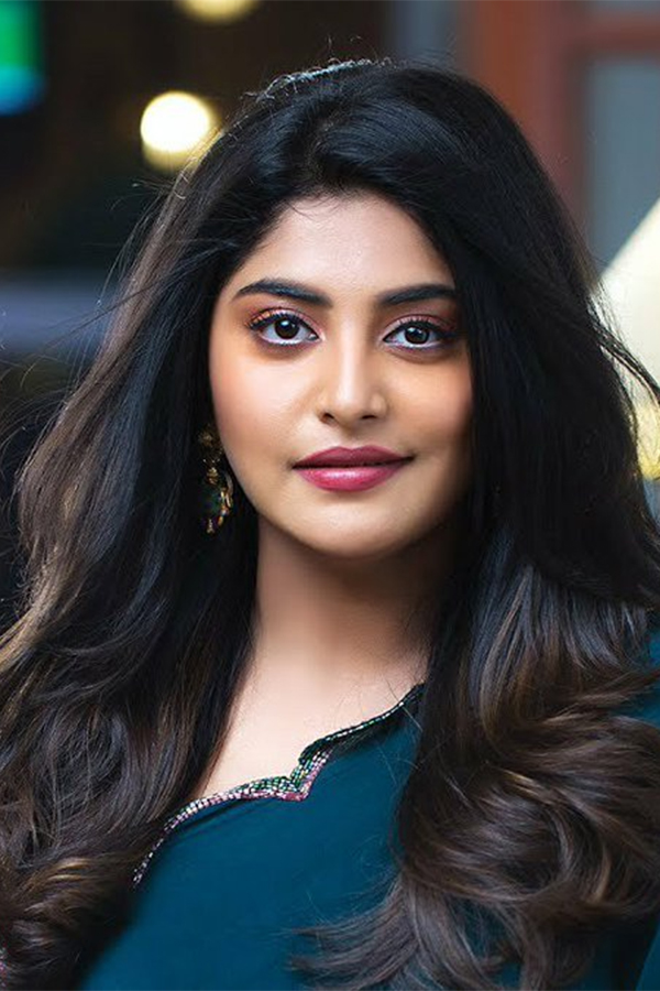 actress Manjima Mohan exclusive photo Gallery - Sakshi3