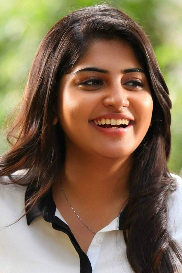 actress Manjima Mohan exclusive photo Gallery - Sakshi6