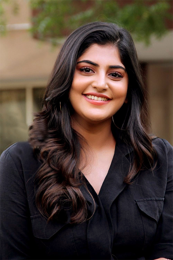 actress Manjima Mohan exclusive photo Gallery - Sakshi7