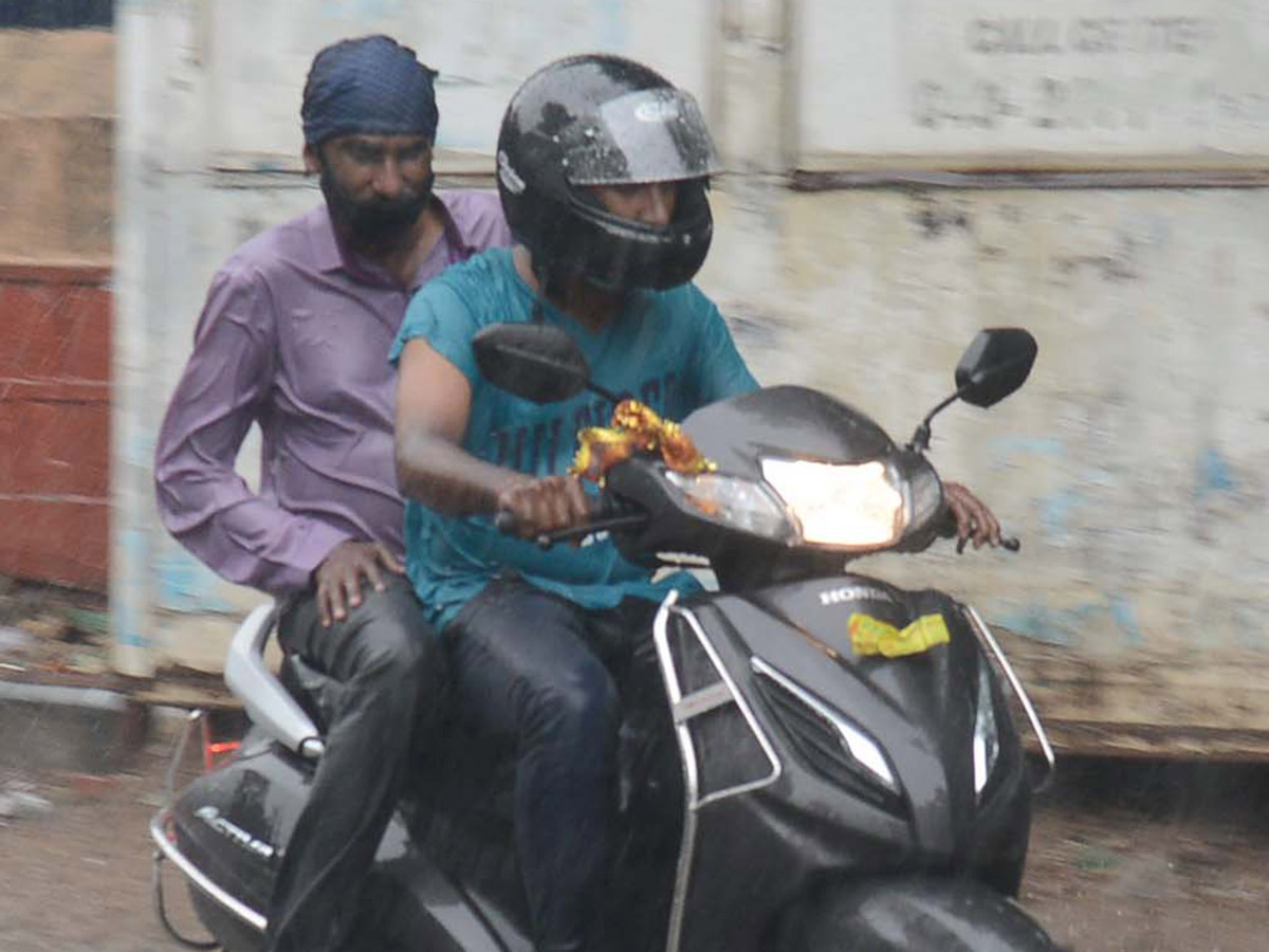 heavy rain in hyderabad photo gallery - Sakshi7